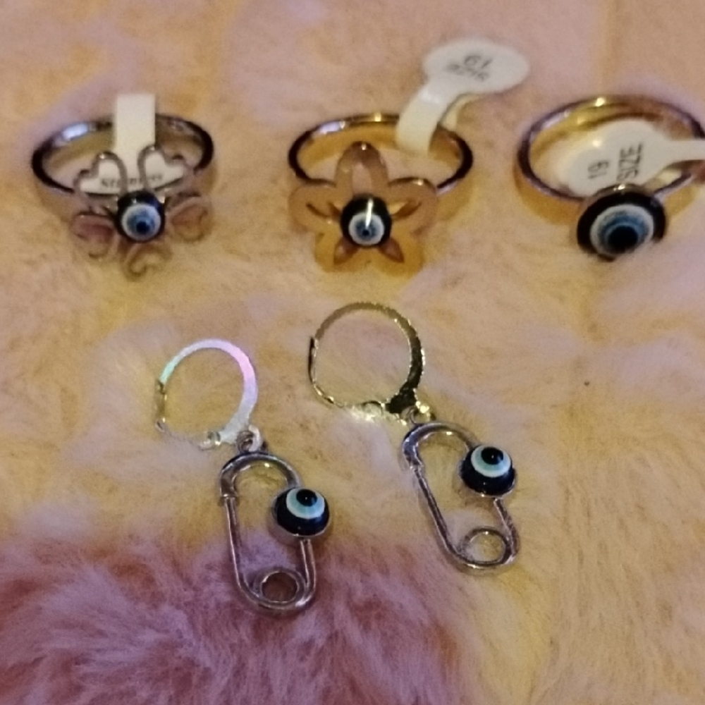 Size 19 -3 Rings and Earrings Set Evil Eye Design
